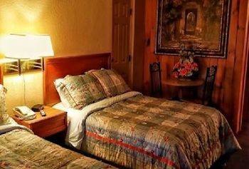 Saluda Mountain Lodge